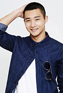 Guan-Zhi Huang